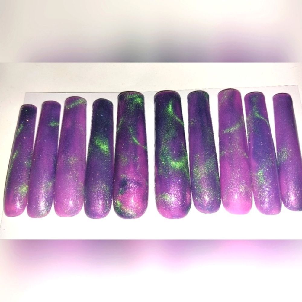 Hand crafted Purple custom cateye 10pc 3xl acrylic press on nails sz Large
